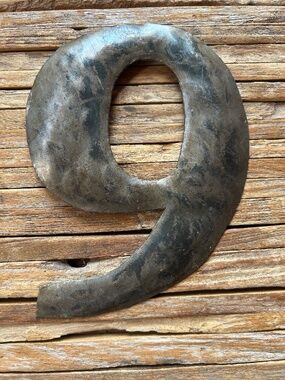 Primitive metal number 9